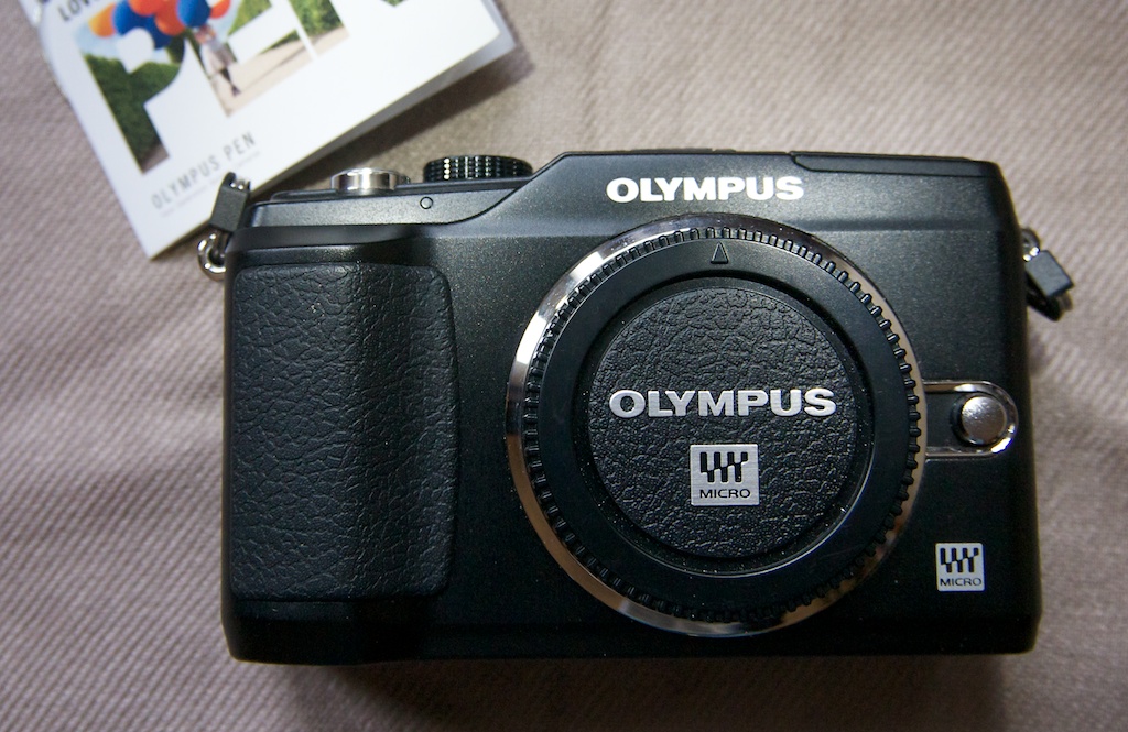 For Sale: Olympus E-PL2 & 14-42mm Lens